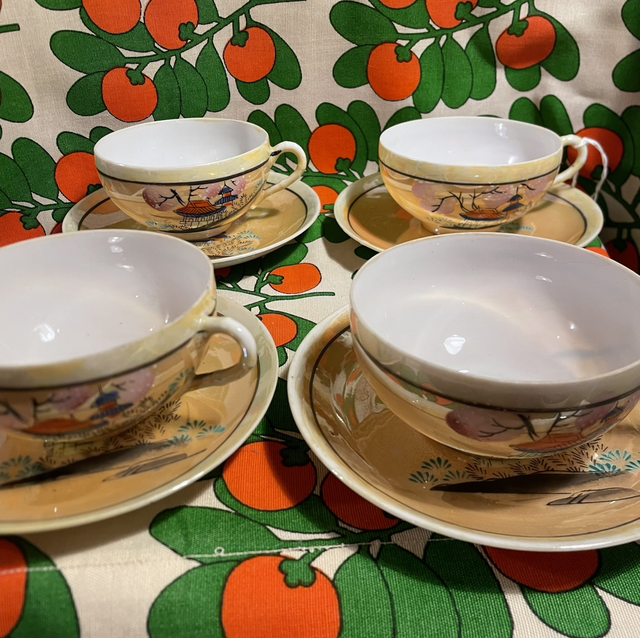 Set van 4 kopjes met schotel Sakura