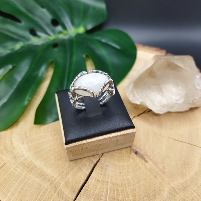 Bague Pierre de Lune -  Pièce Unique