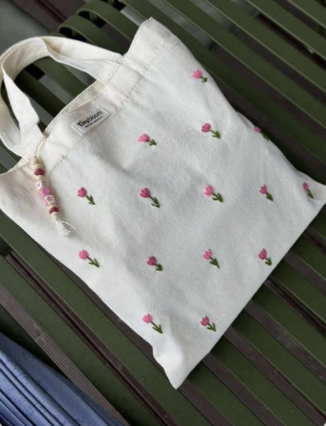  Workshop tote bag bordada