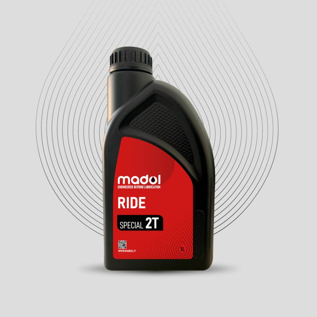 5703801 - 2T OLIO MOTORE MADOL SPECIAL MINERALE