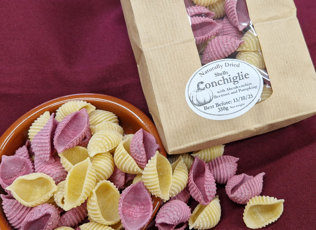 Conchiglie with Beetroot and Pumpkin (300g bag)