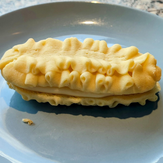 Lemon fingers