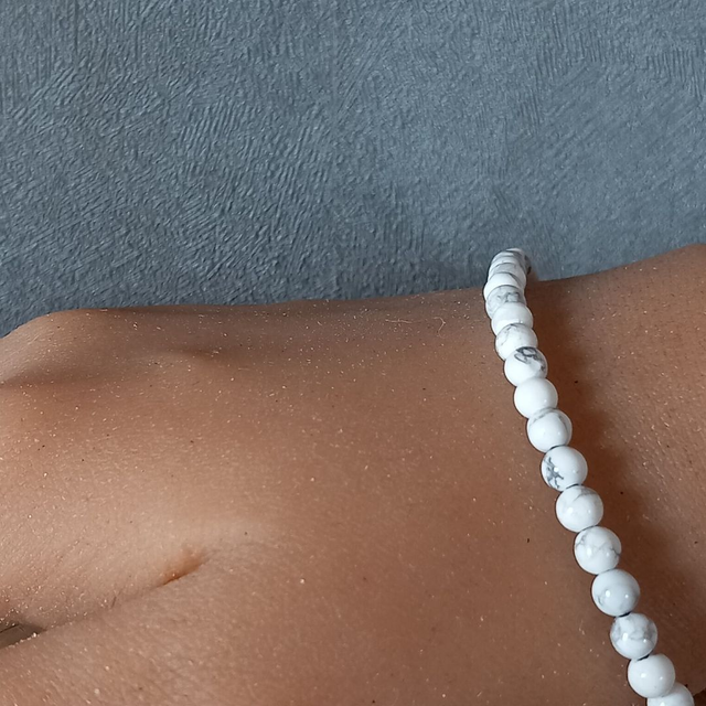 Bracelet ajustable en Howlite