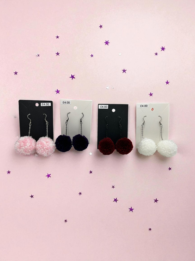 PomPom earrings - dangle