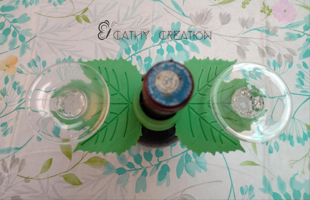 Support bouteille et présentation de verres