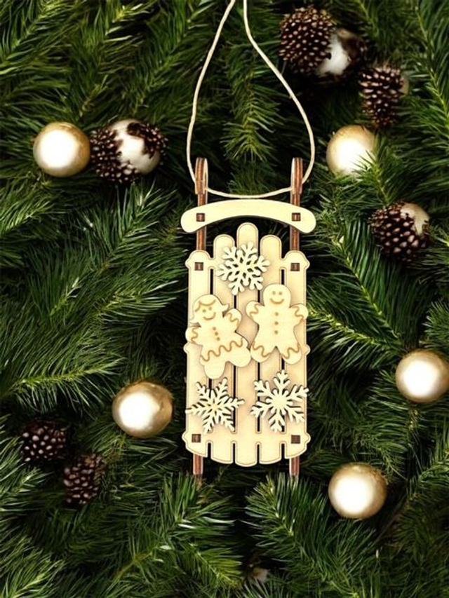 Petite Luge en Bois à Suspendre pain d'épices