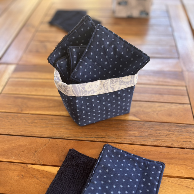 10 Lingettes nettoyantes enfants avec panier 