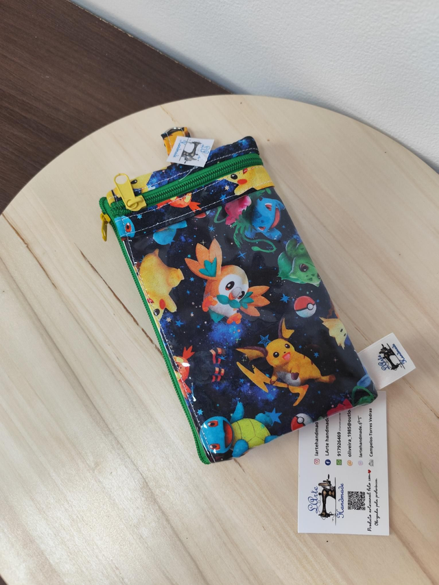 Bolsa dupla para telemóvel Pokémon 