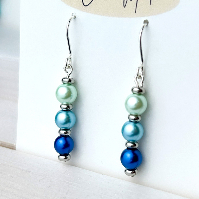 Glass pearl dangle earrings light and royal blue