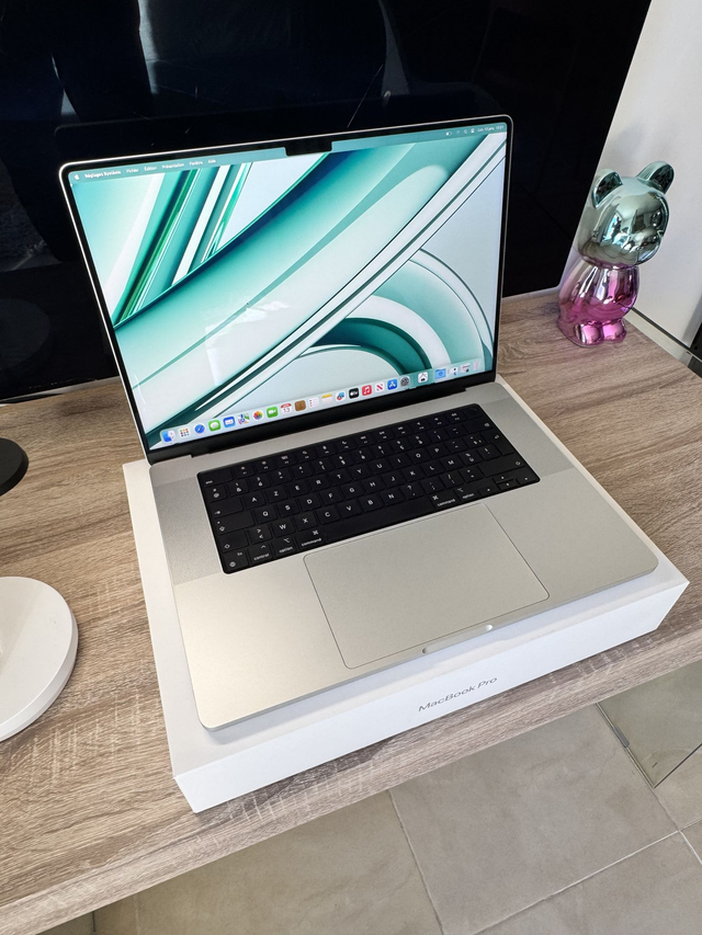Macbook 16&#039; M1 pro 16g 512g 2021 Argent