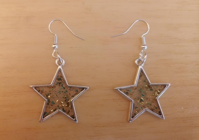 Boucles d&#039;oreilles en résine uv acier inoxydable 