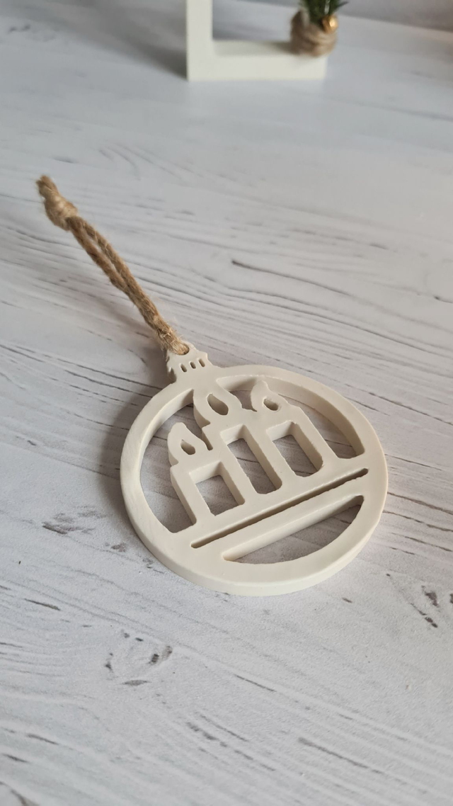 Suspension motif bougie