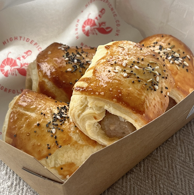 Side- 4 x Sausage Rolls 