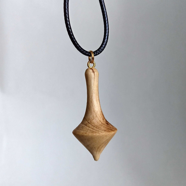 Pendentif pendule