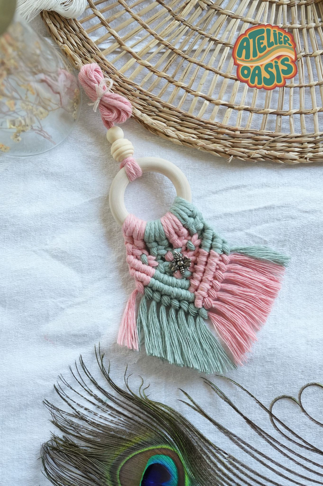 Mini macramé bicolore pour rétroviseur - diffuseur d'huile essentielle