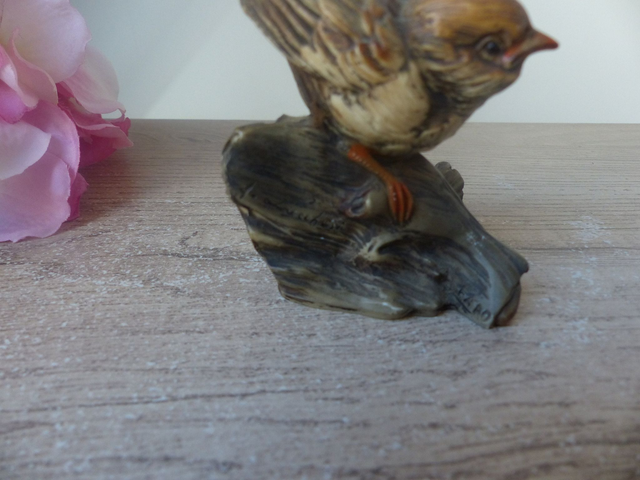 Figurine Oiseau en résine polychrome, Petit Moineau Vintage Faro Lucchesi Peint à la Main en Italie, Collection oiseaux home décor nature