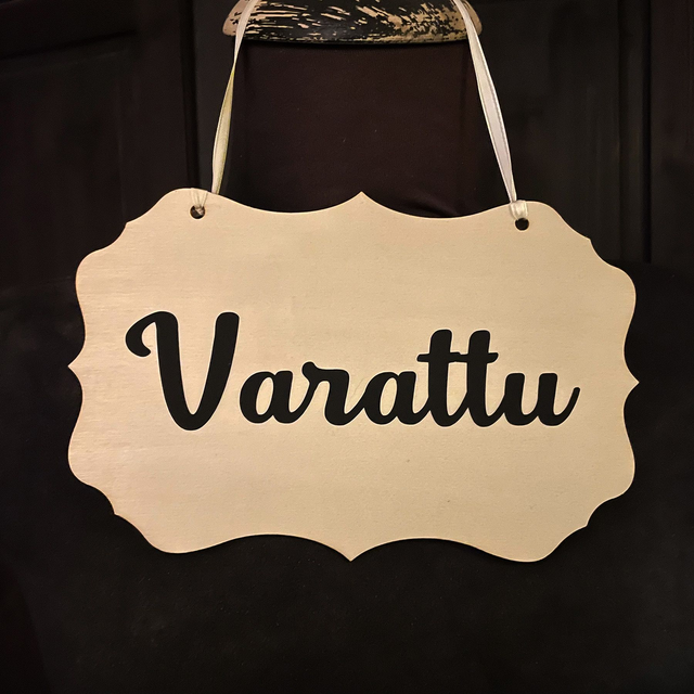 Vanerikyltti "Varattu" 1-puoleinen