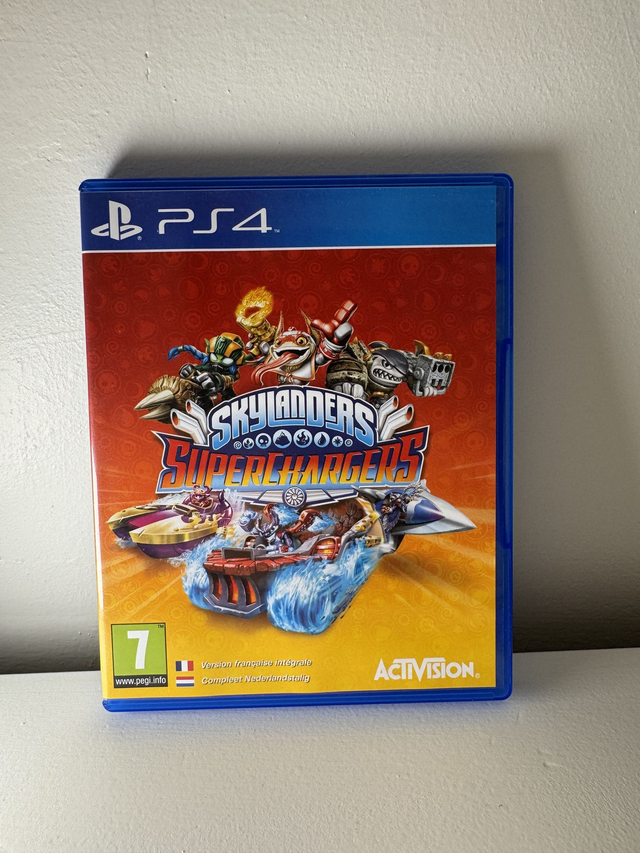Skylanders SuperChargers PS4 game - Skylanders - SuperChargers