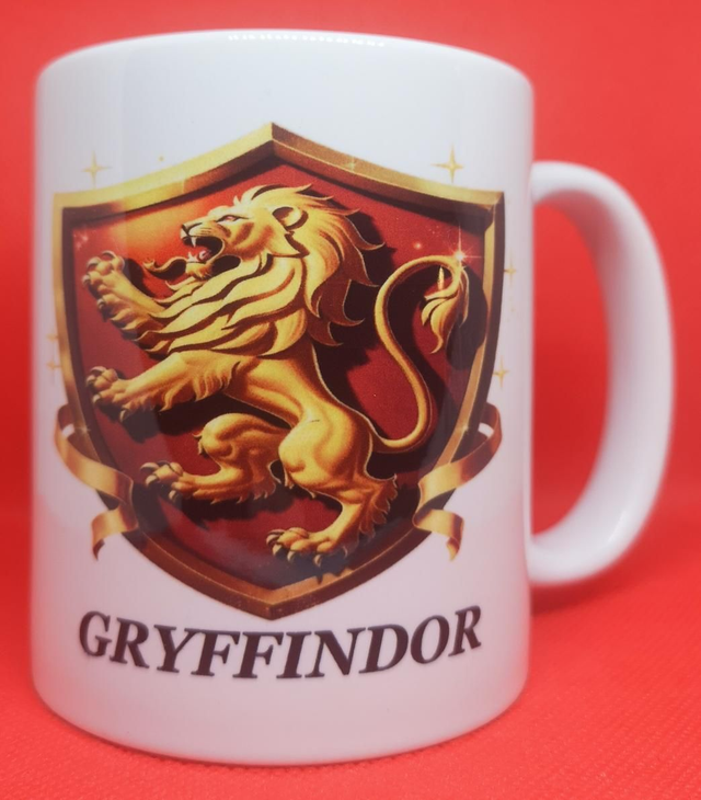 Custom Unofficial Printed Harry Potter Gryffindor House Crest 11oz Boxed Mug. 