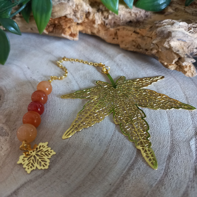 Marque-page  feuille de cannabis