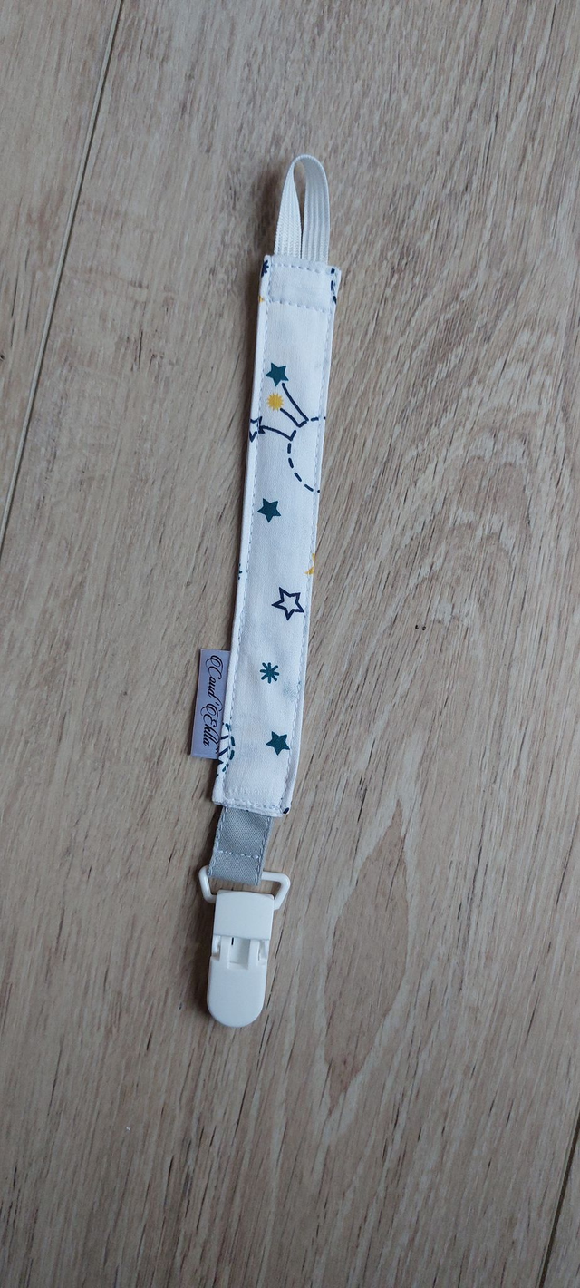 Attache sucette lune