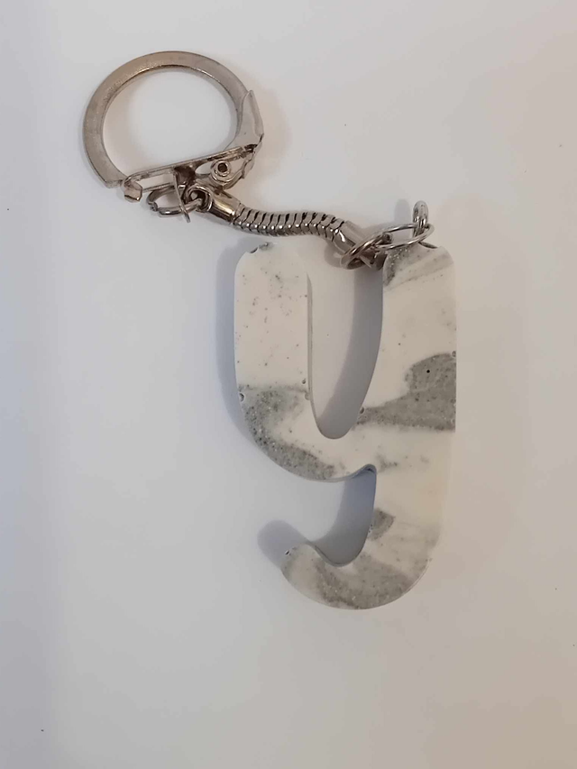 Porte clef lettre Y en jesmonite 