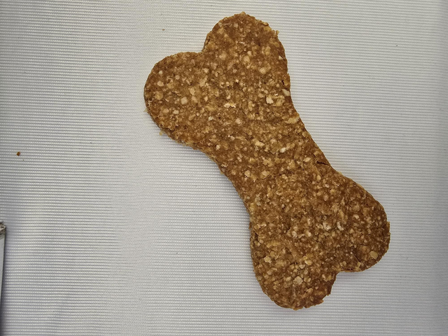 1x BIG Peanut Butter Delight Bone
