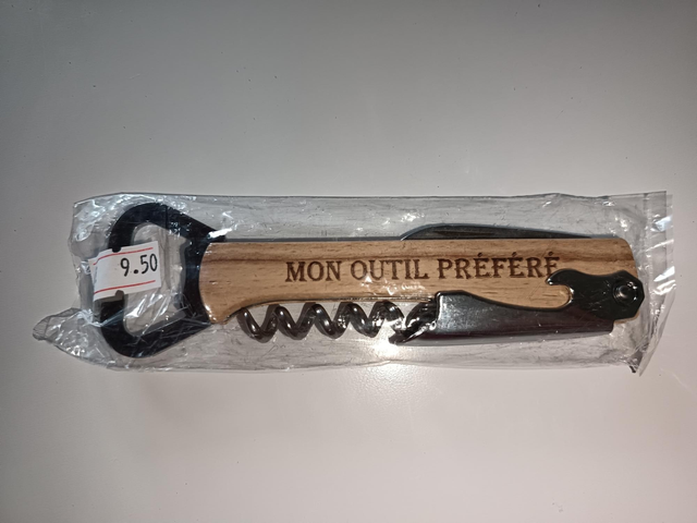 Ouvre bouteilles multifonctions 