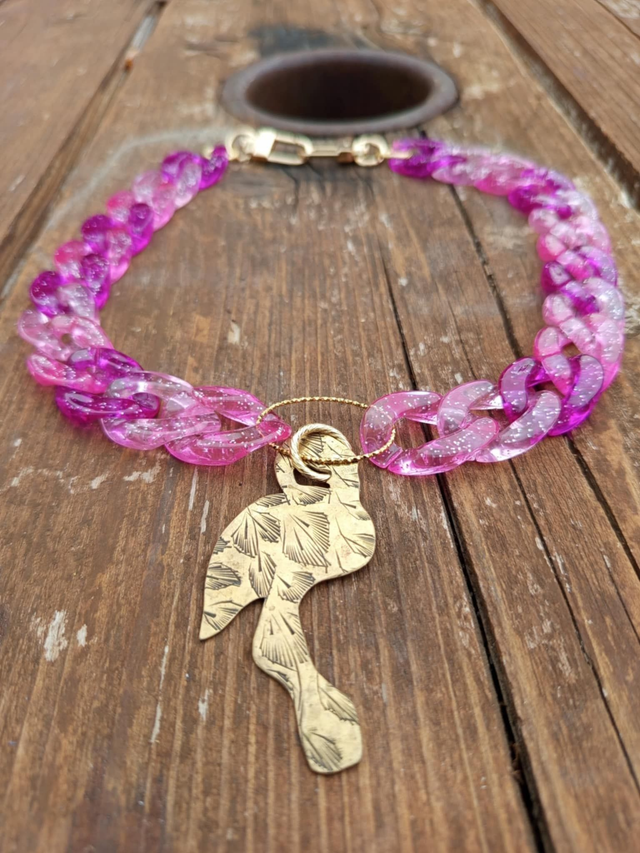 Collier en grosses mailles en acrylique Gulabi Pakshi