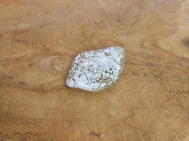 White Sparkle (H017)