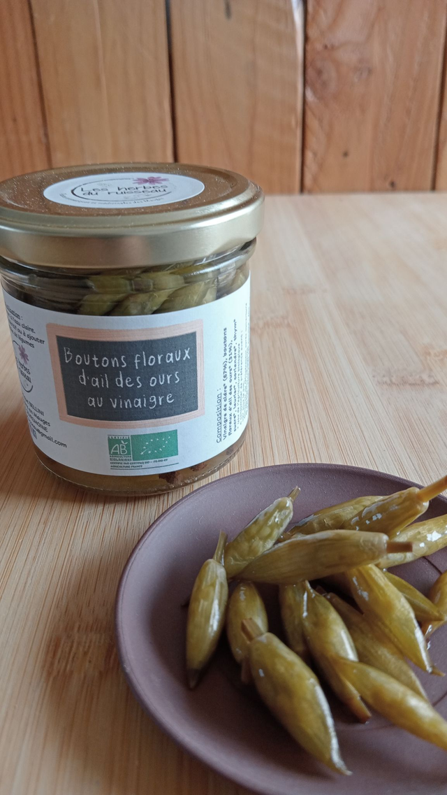 Boutons floraux d'ail des ours au vinaigre