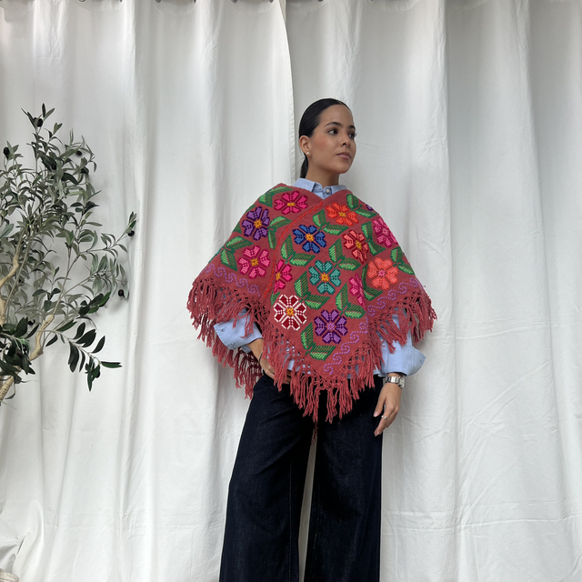 Capa bordada salmón 