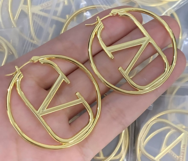 Boucles d'oreilles V doré 