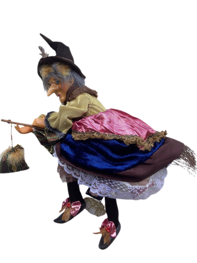 Witches of Pendle Maureen 50cm in Brown / Gold 