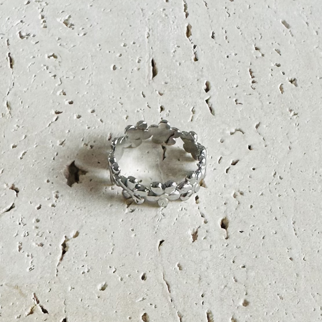 Ring bloemetjes zilver