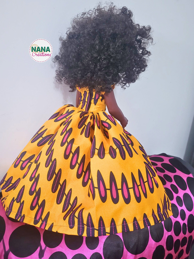 Poupée Habillé Jupe et Haut en tissu Wax Fait main | Cadeau enfant - Cadeau Gift