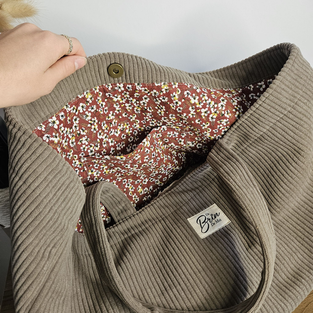 Sac cabas en velours côtelé taupe