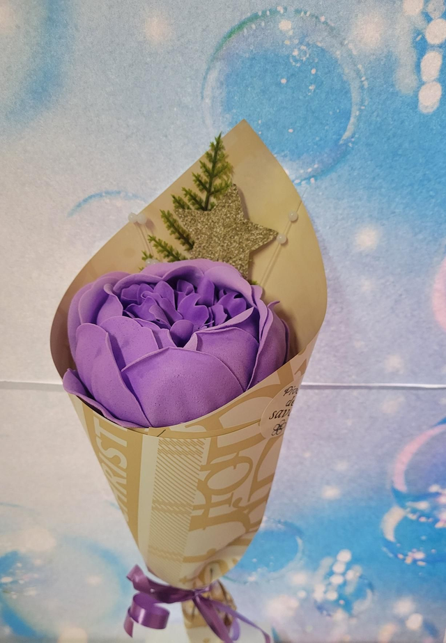 Pivoine de savon violette 