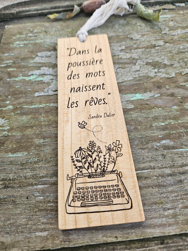 Marque-page en bois de cèdre 