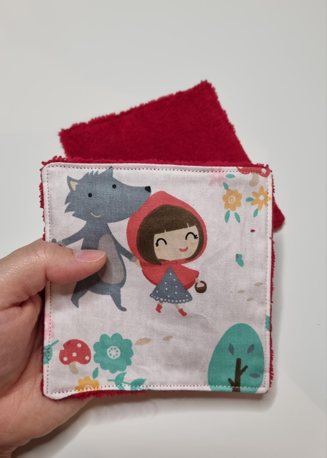 Lingette chaperon et loup rouge