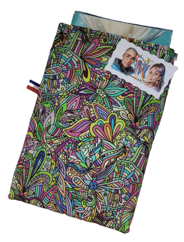 12 : Modèle multicolore