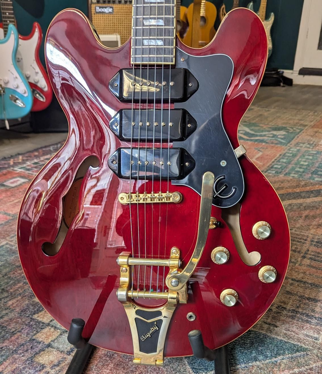 Epiphone Custom Shop Riviera P93