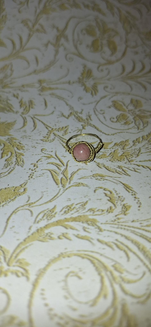 Customised "infinite chords" ring