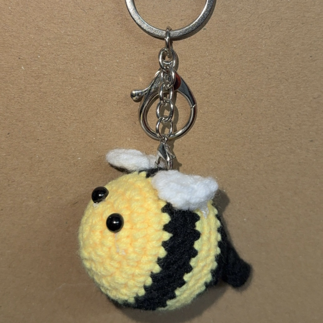 Bee Keyring 