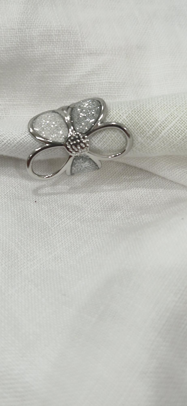 Bague fleur paillettes argentée