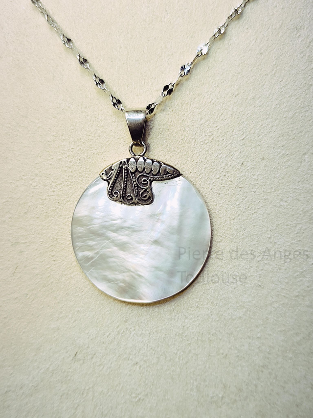 Pendentif Nacre Blanche