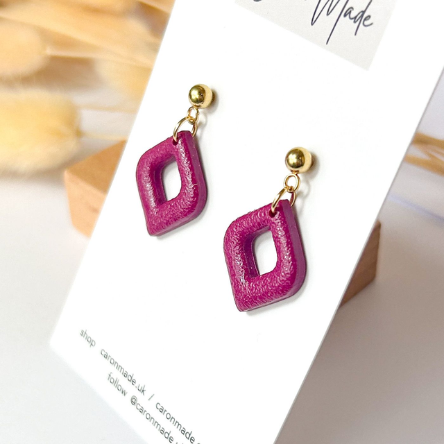 Burgundy small dangle earrings