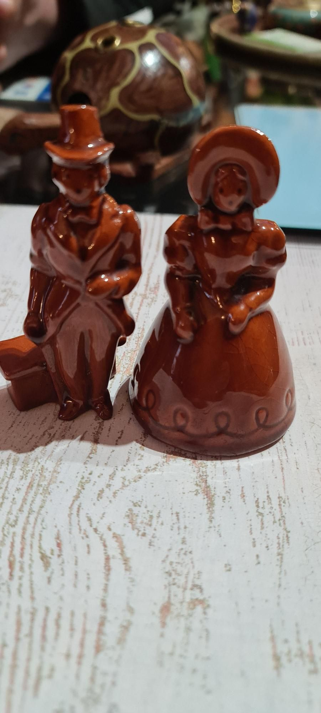 Personnes terre cuite 