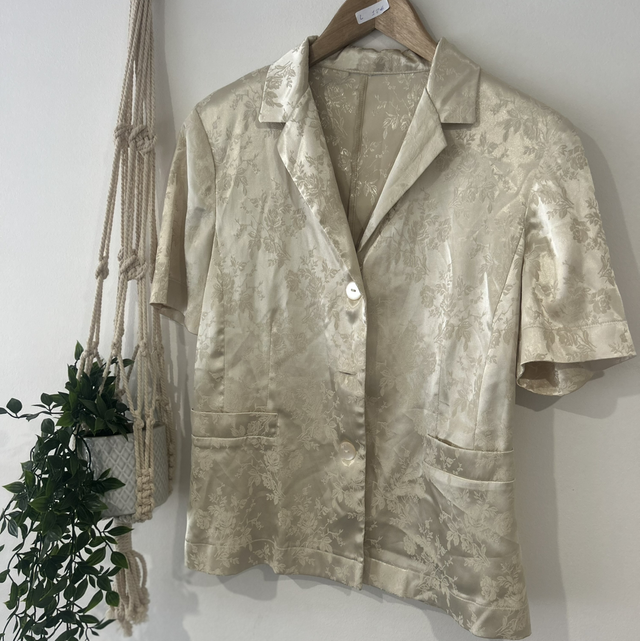 LA CHEMISE DUA
