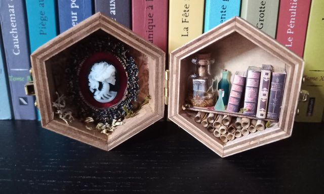 Petite boîte hexagonale 